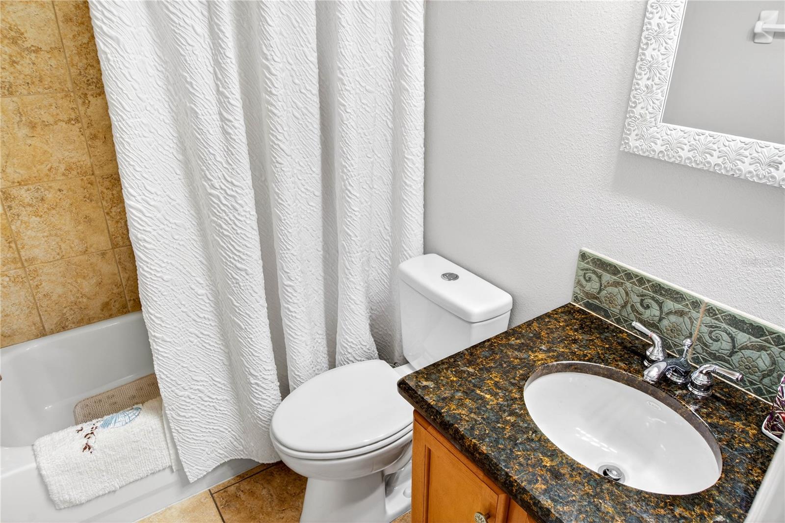 EAST LAKE RESERVE AT NARCOOSSEE UNIT 3 - Residential