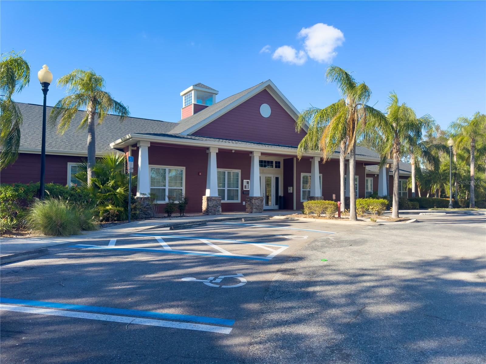 ADMIRALS WALK - Residential Lease