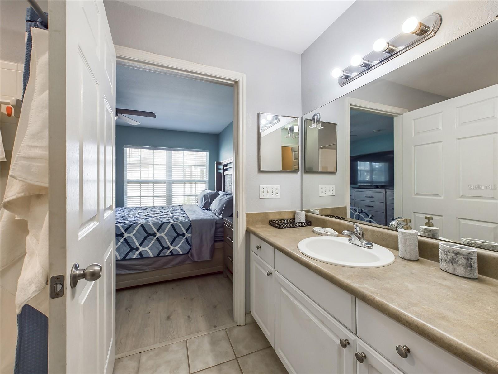 ADMIRALS WALK - Residential Lease