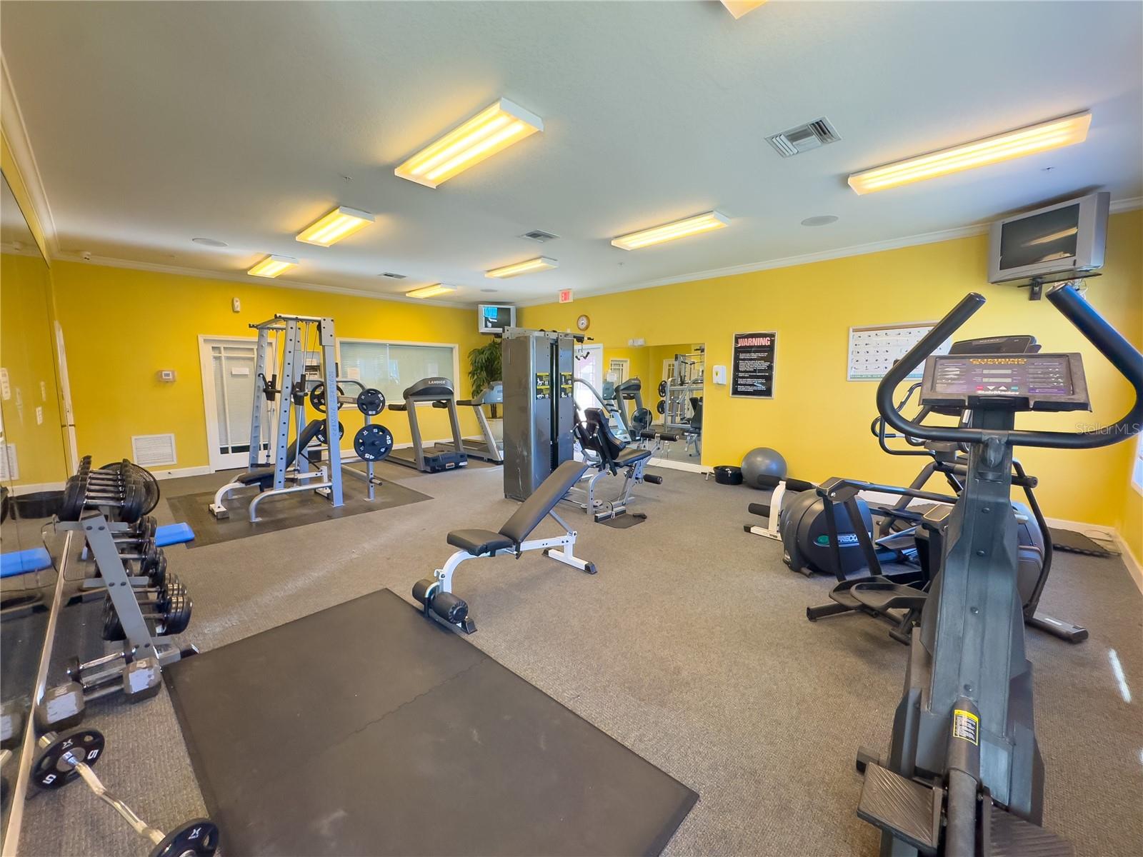 ADMIRALS WALK - Residential Lease