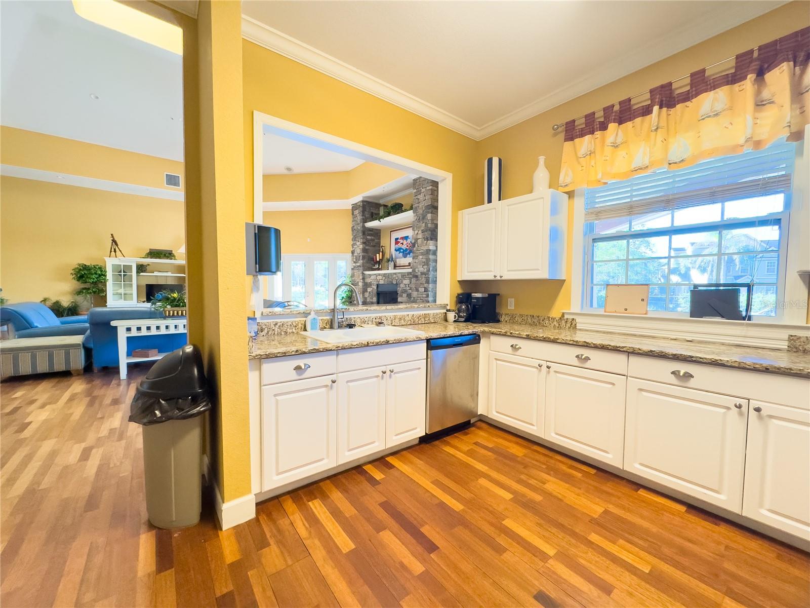 ADMIRALS WALK - Residential Lease