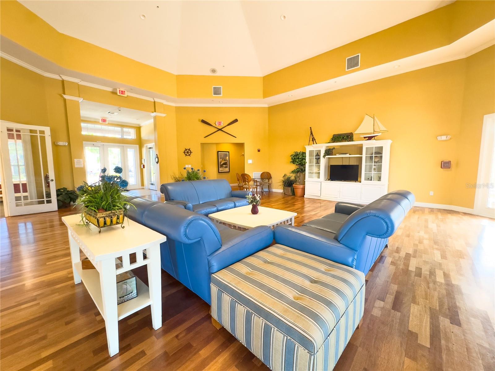 ADMIRALS WALK - Residential Lease