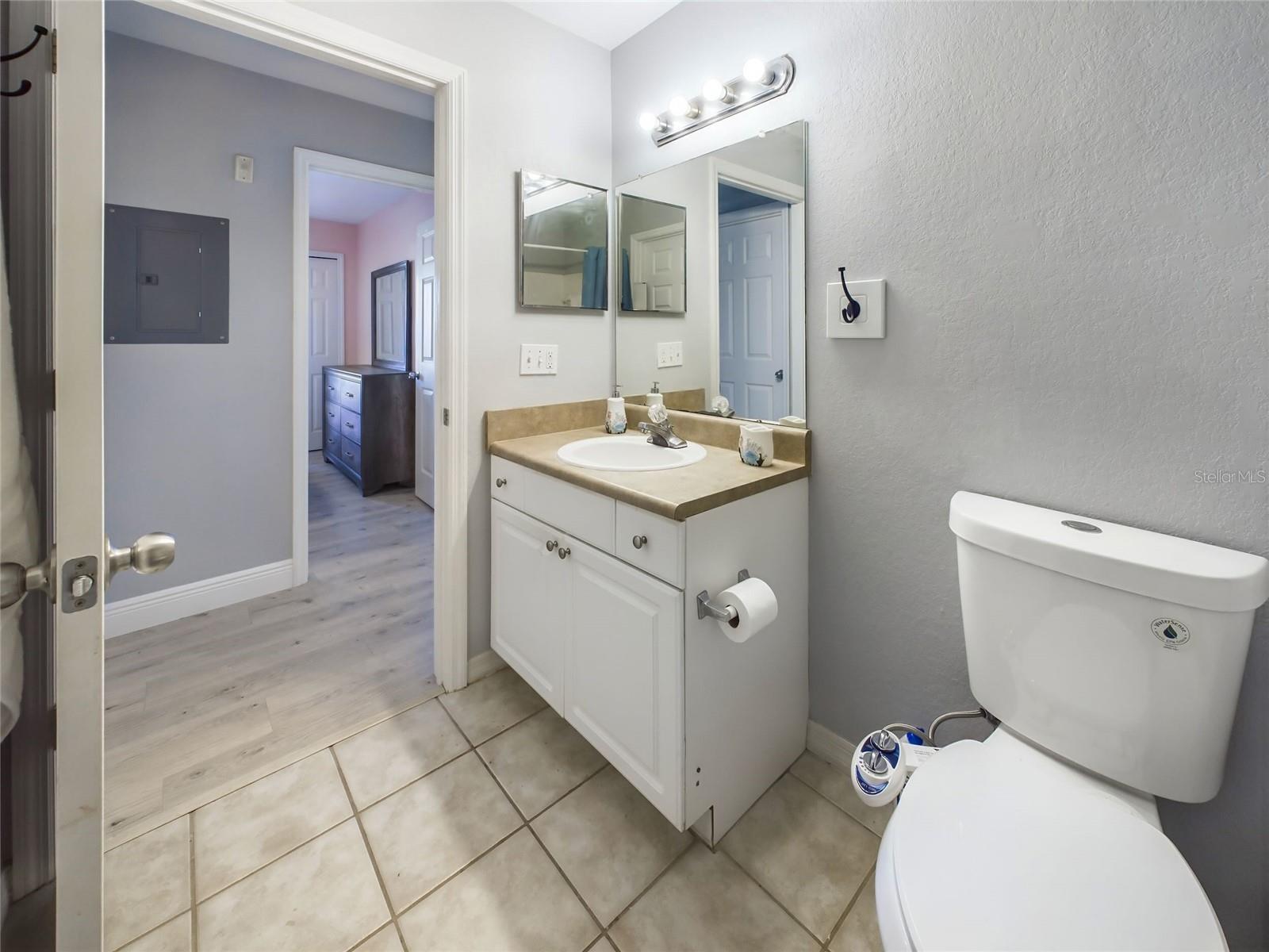 ADMIRALS WALK - Residential Lease