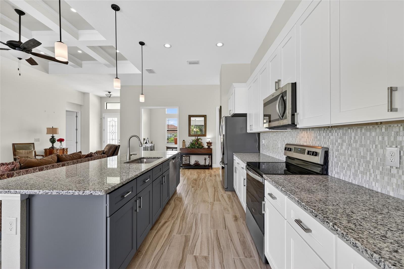 ROTONDA WEST BROADMOOR - Residential