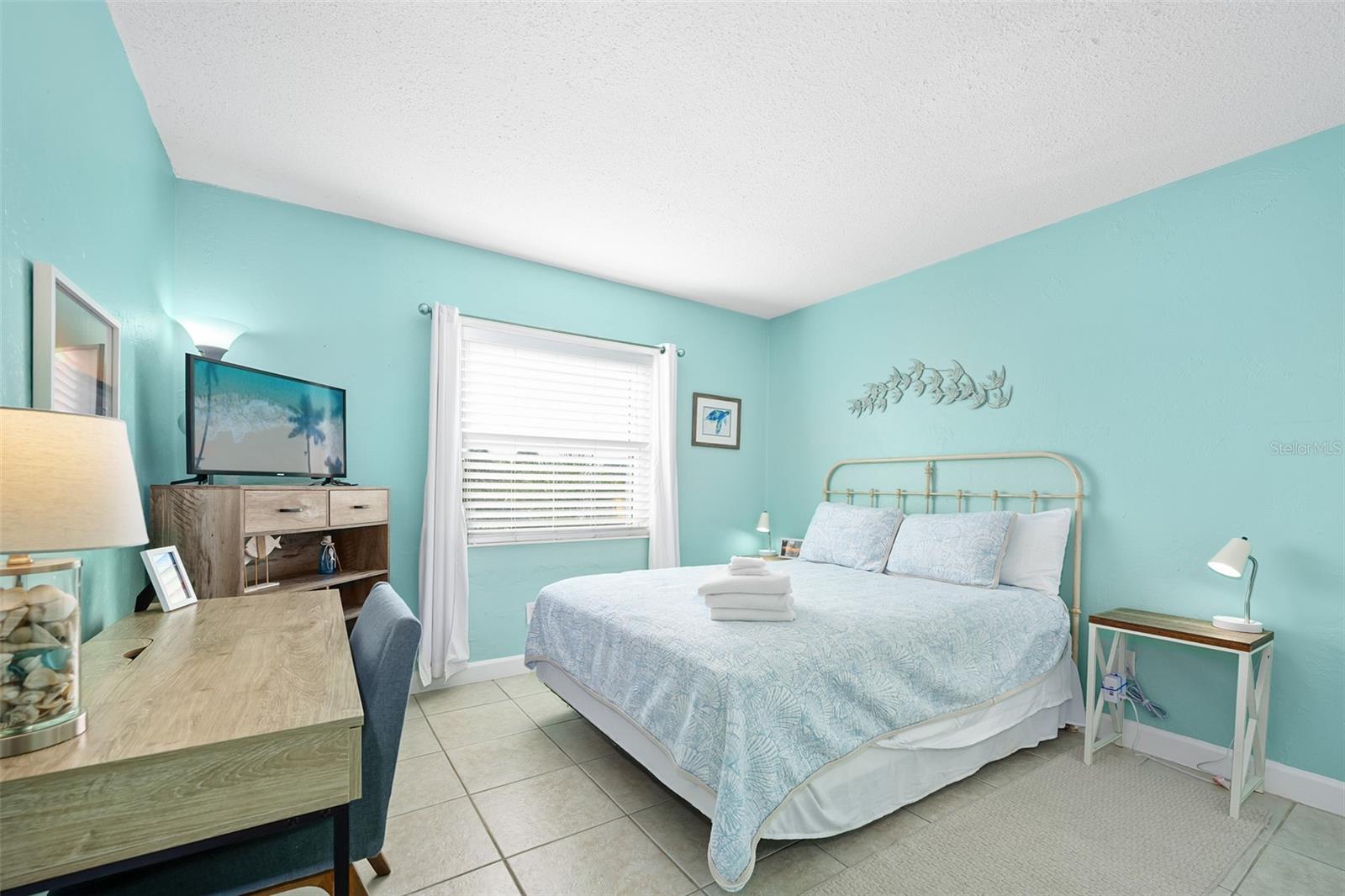 GRANDVIEW CONDO - Residential