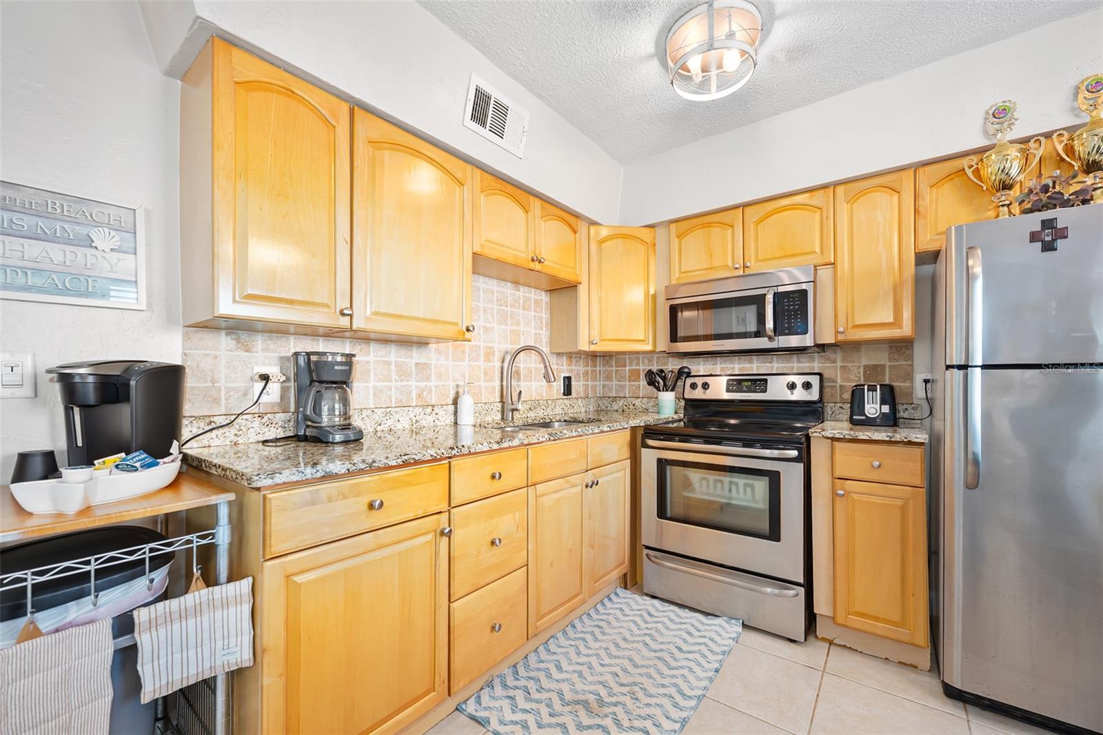 GRANDVIEW CONDO - Residential