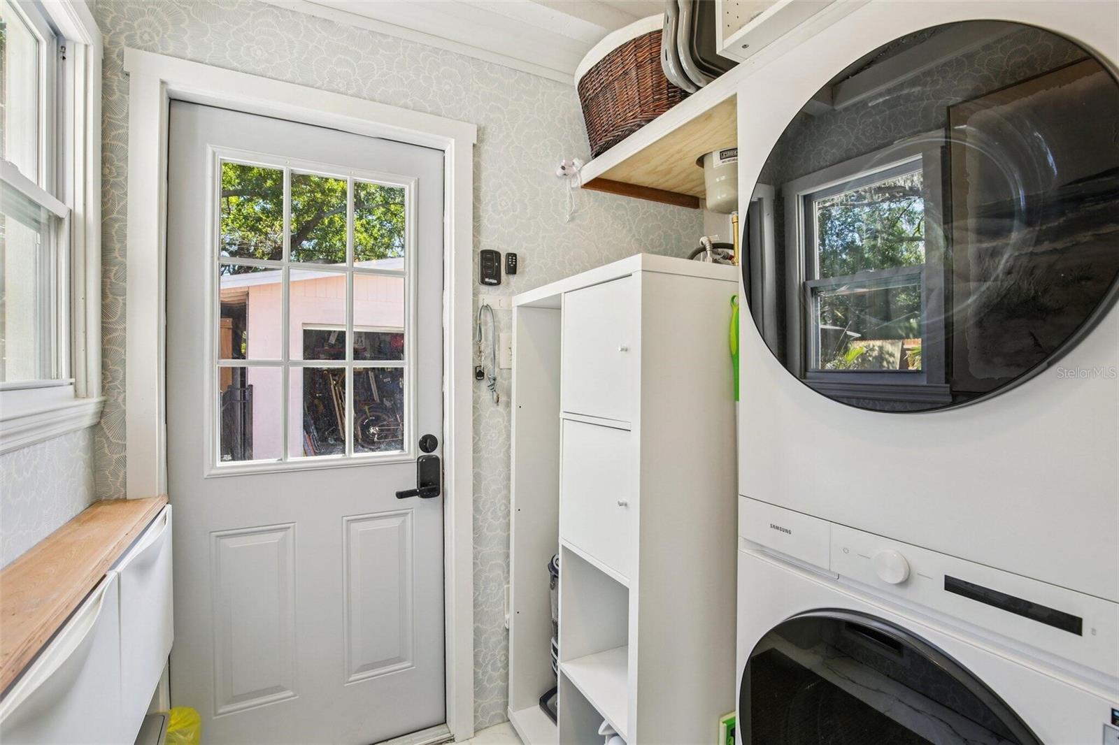 BAY TERRACE & BAY TERRACE ADD - Residential