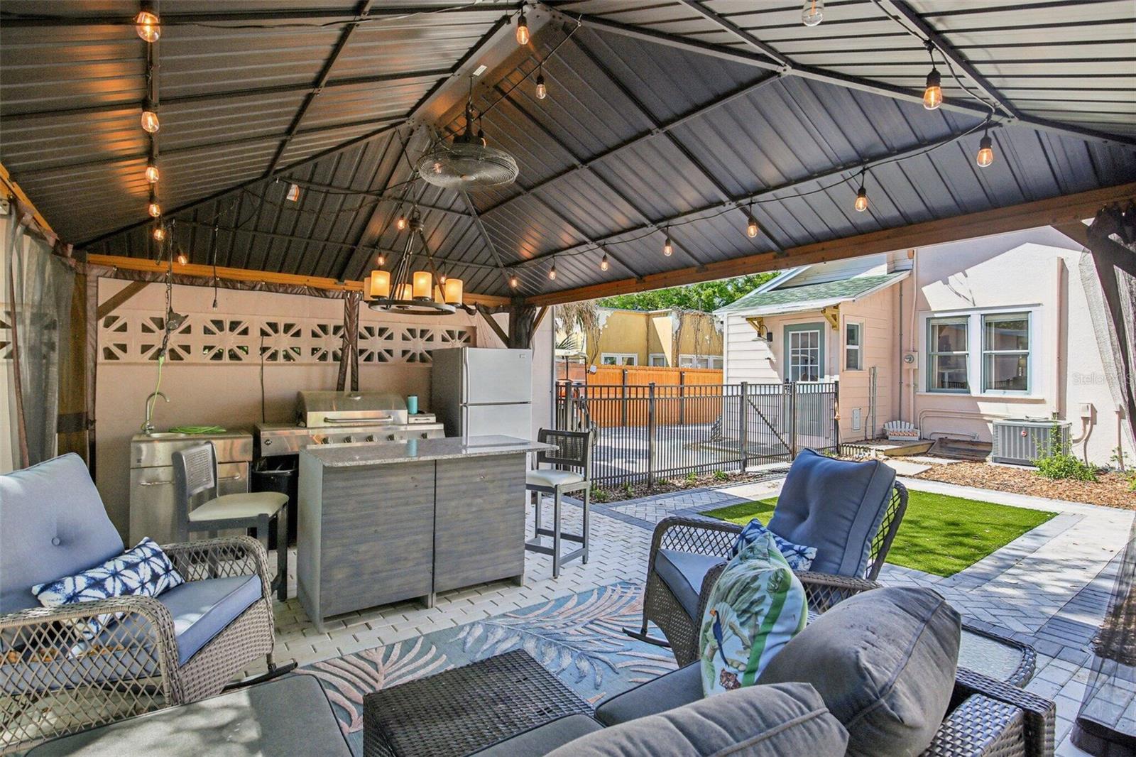 BAY TERRACE & BAY TERRACE ADD - Residential