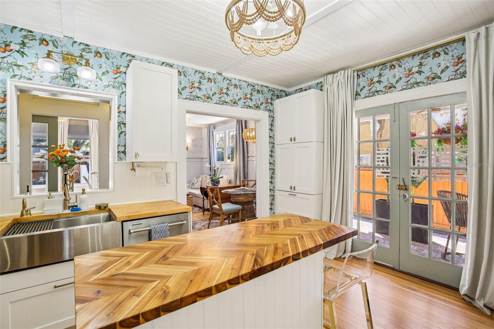 BAY TERRACE & BAY TERRACE ADD - Residential