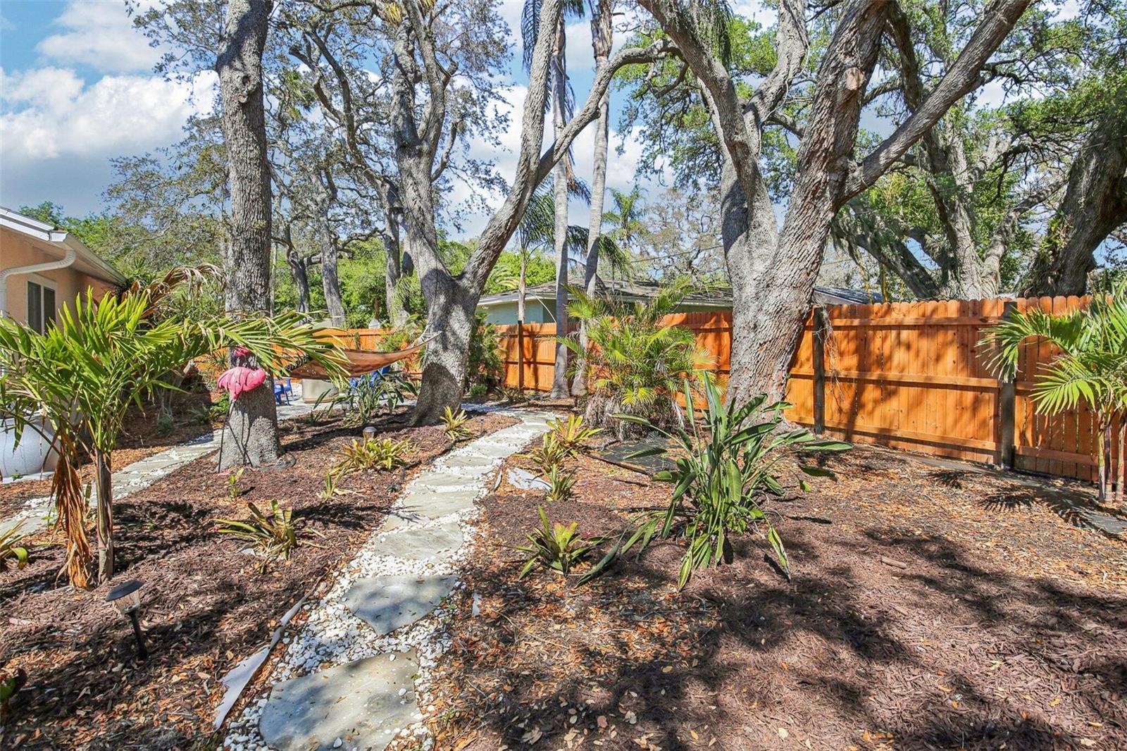 BAY TERRACE & BAY TERRACE ADD - Residential