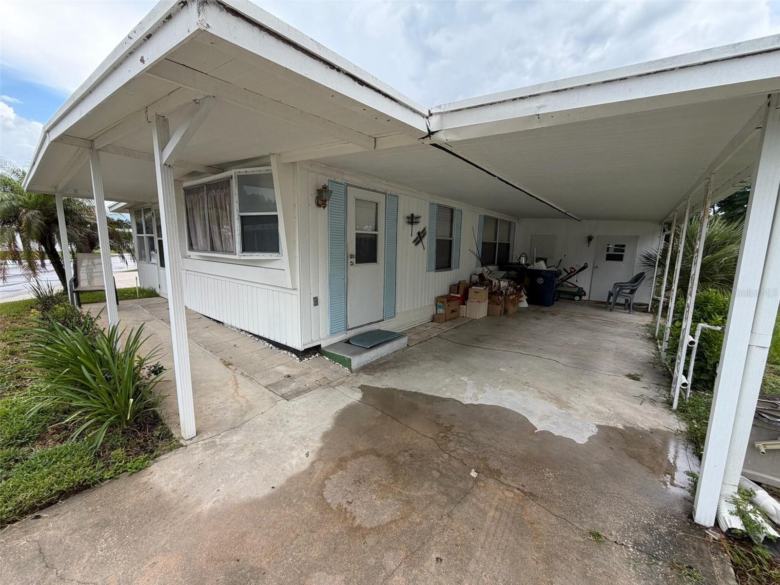 112 HOLIDAY LANE