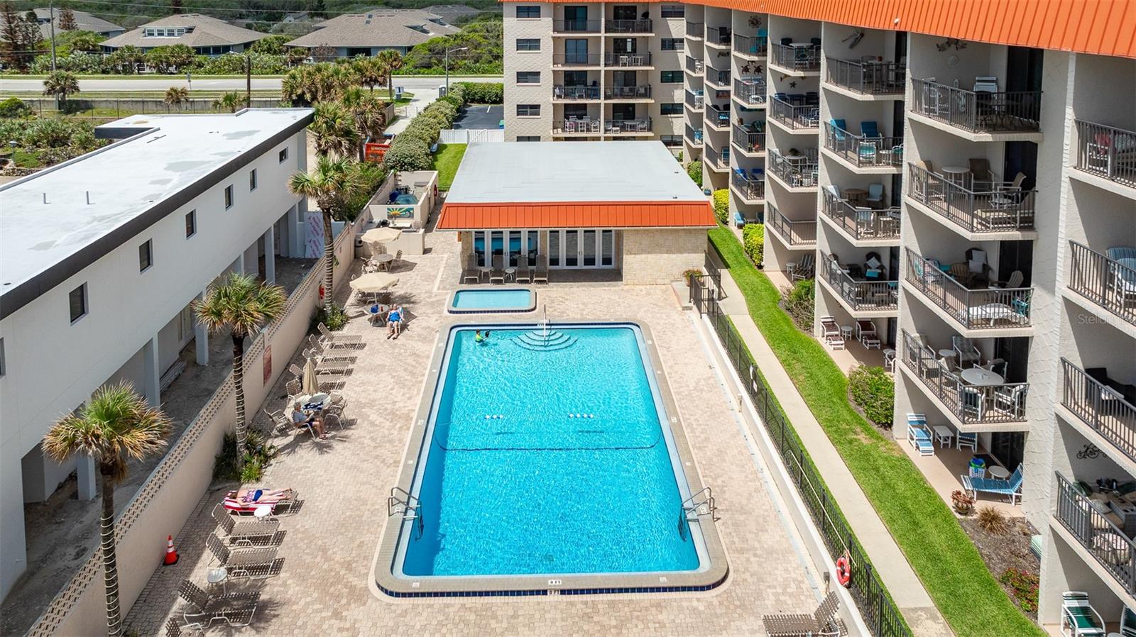 HACIENDA DEL SOL CONDO - Residential