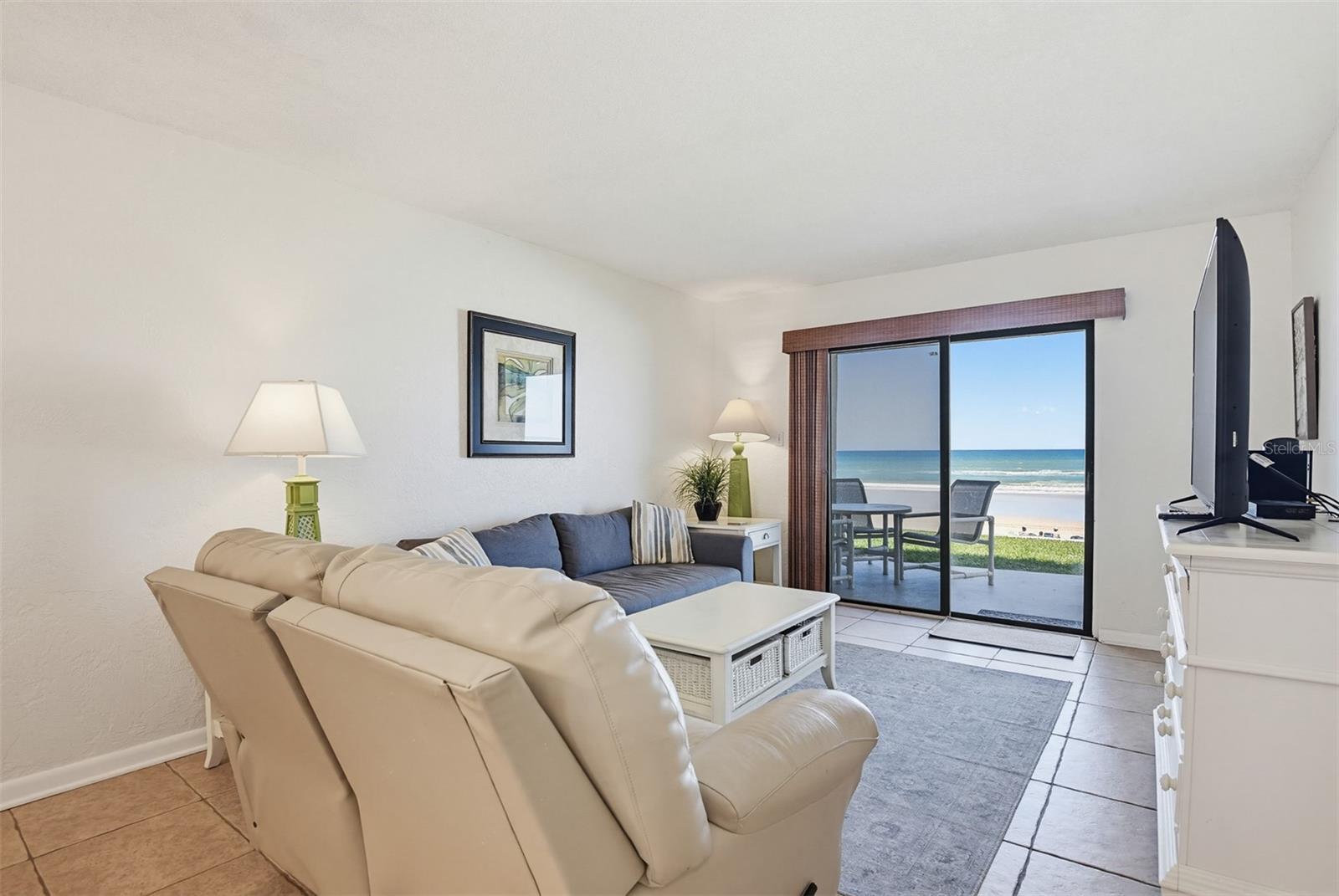 HACIENDA DEL SOL CONDO - Residential