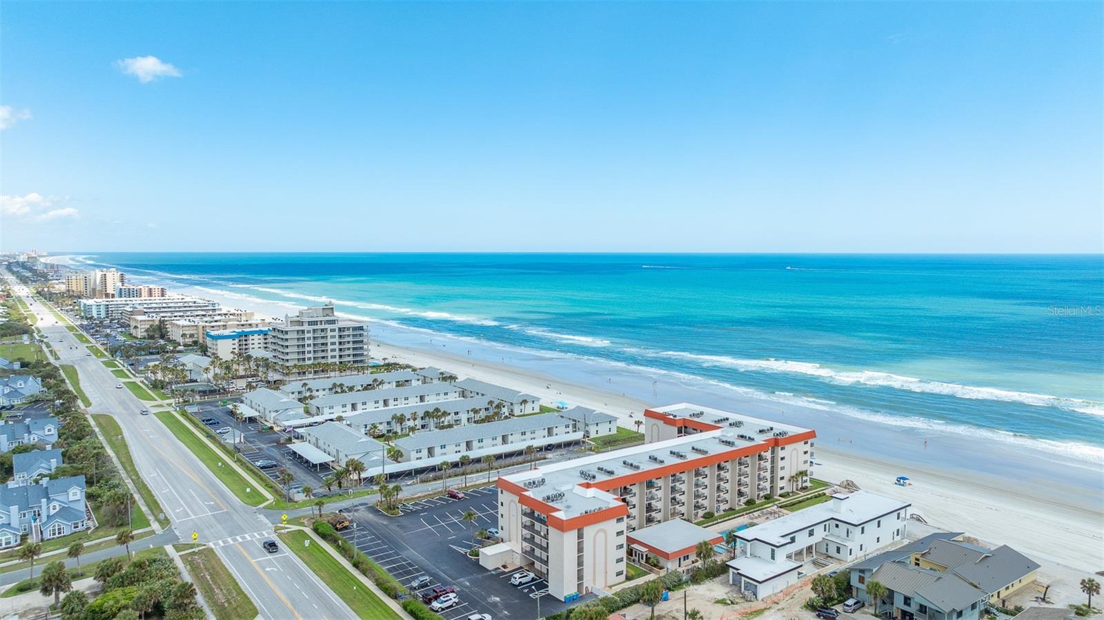 HACIENDA DEL SOL CONDO - Residential