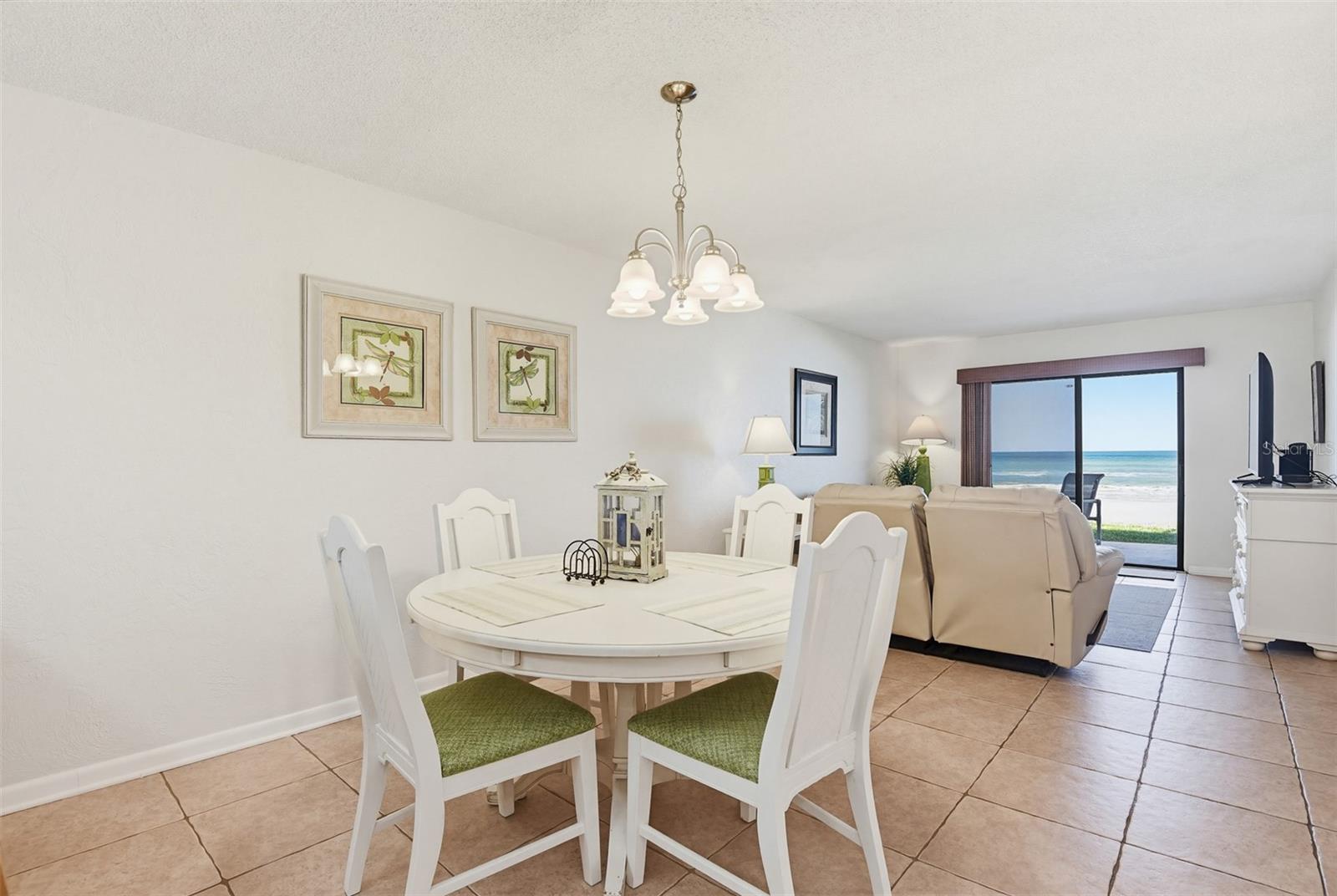 HACIENDA DEL SOL CONDO - Residential