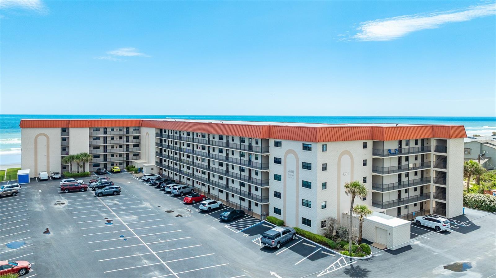 HACIENDA DEL SOL CONDO - Residential