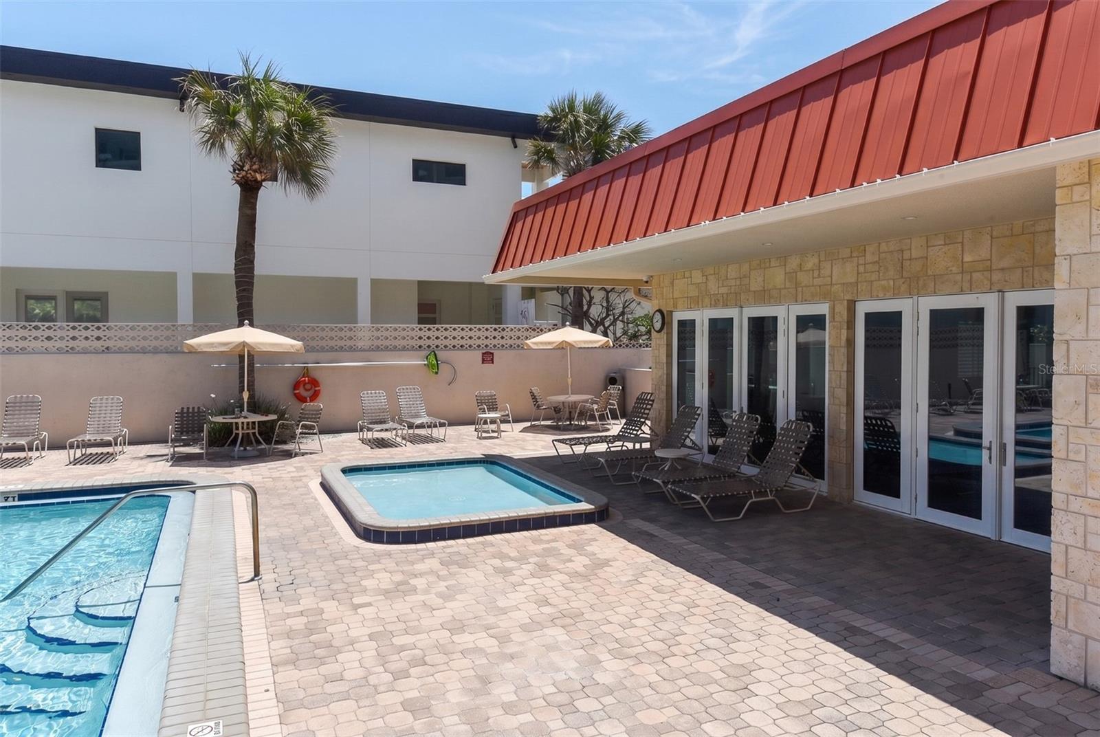 HACIENDA DEL SOL CONDO - Residential