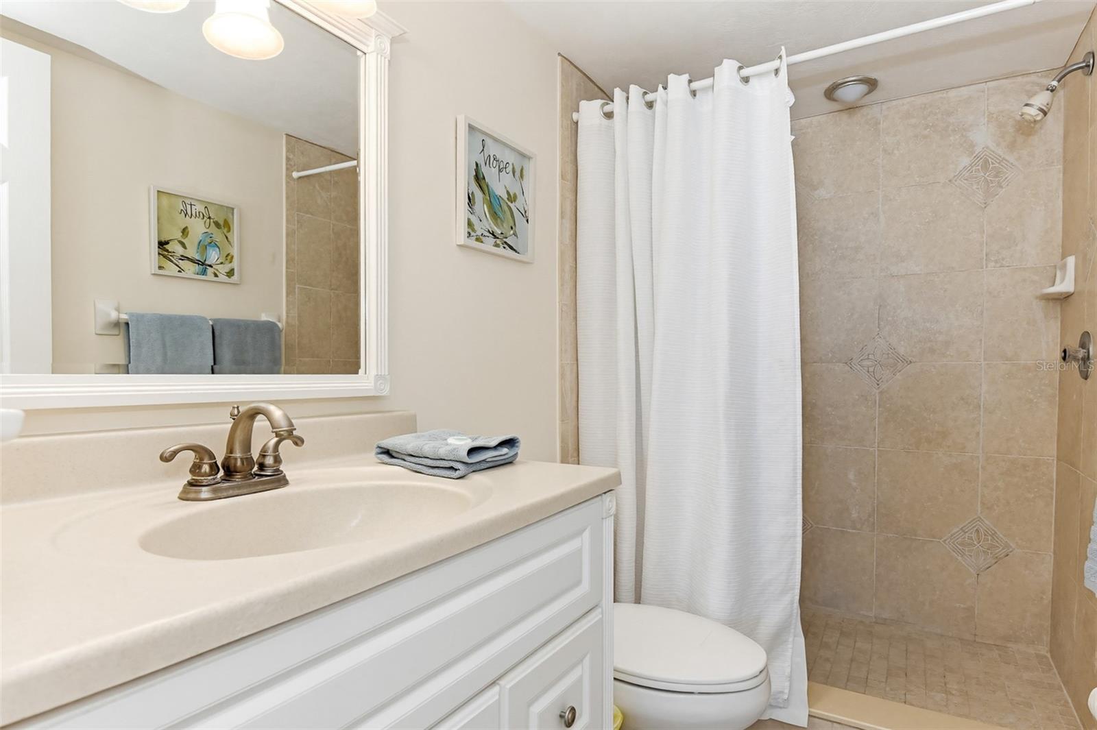 HACIENDA DEL SOL CONDO - Residential
