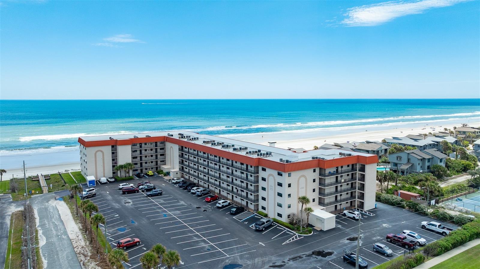HACIENDA DEL SOL CONDO - Residential