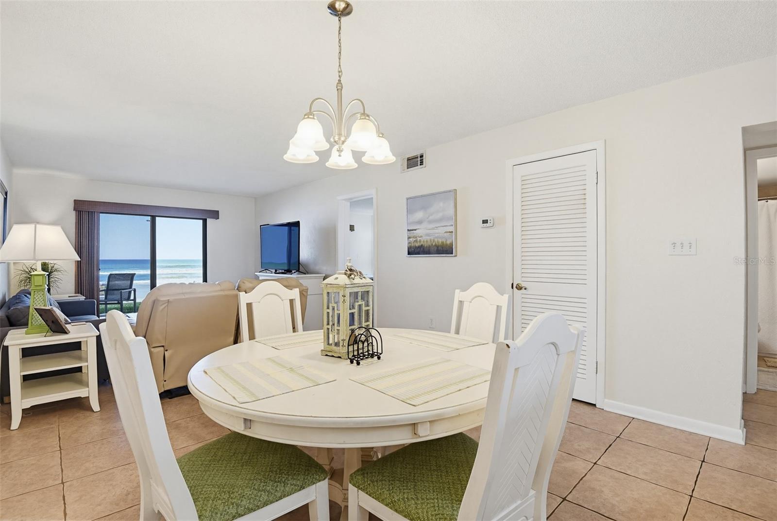 HACIENDA DEL SOL CONDO - Residential