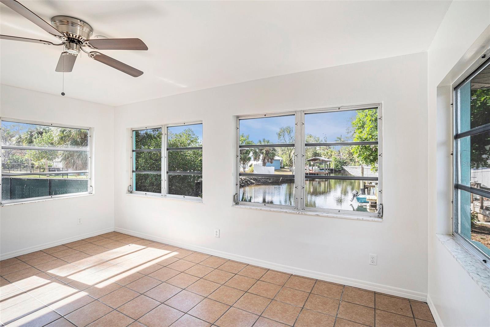 KIMS COVE - Residential