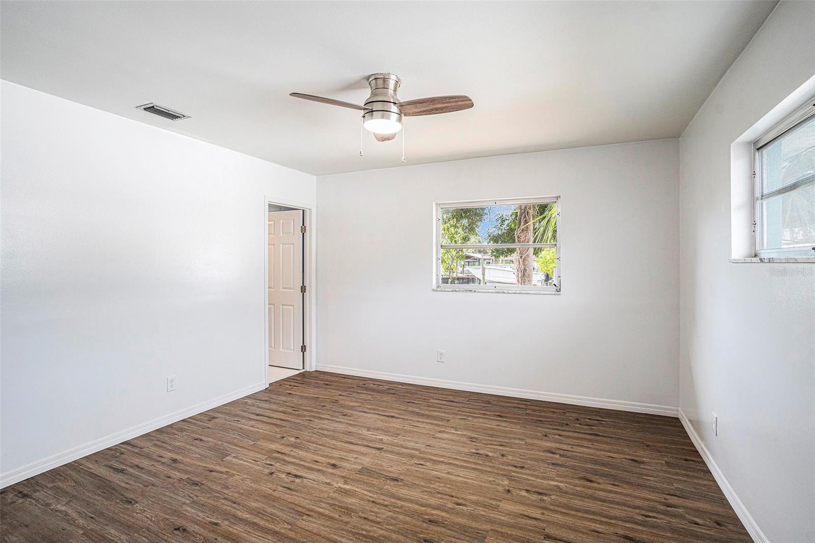 KIMS COVE - Residential