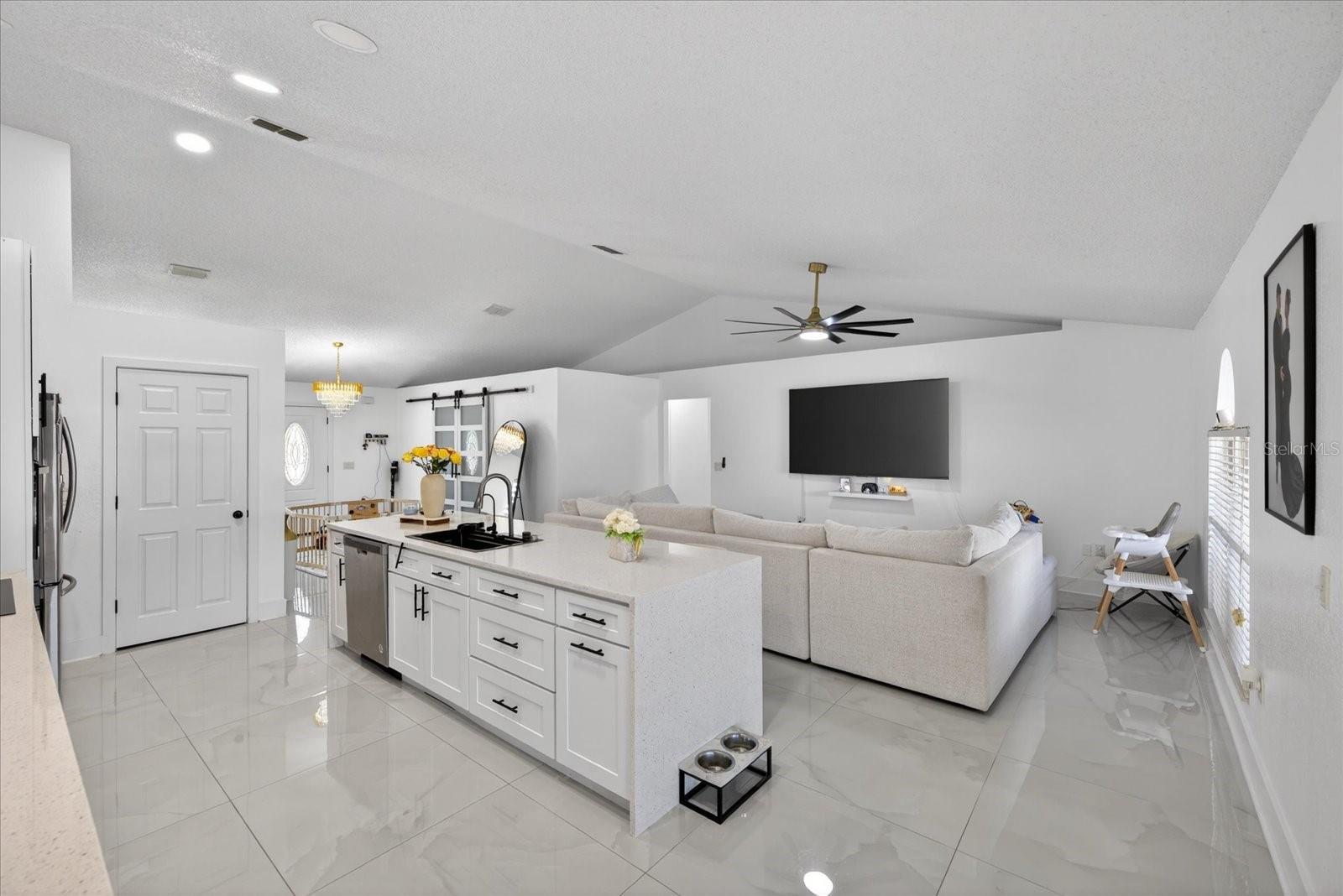 SPRING HILL - Residential