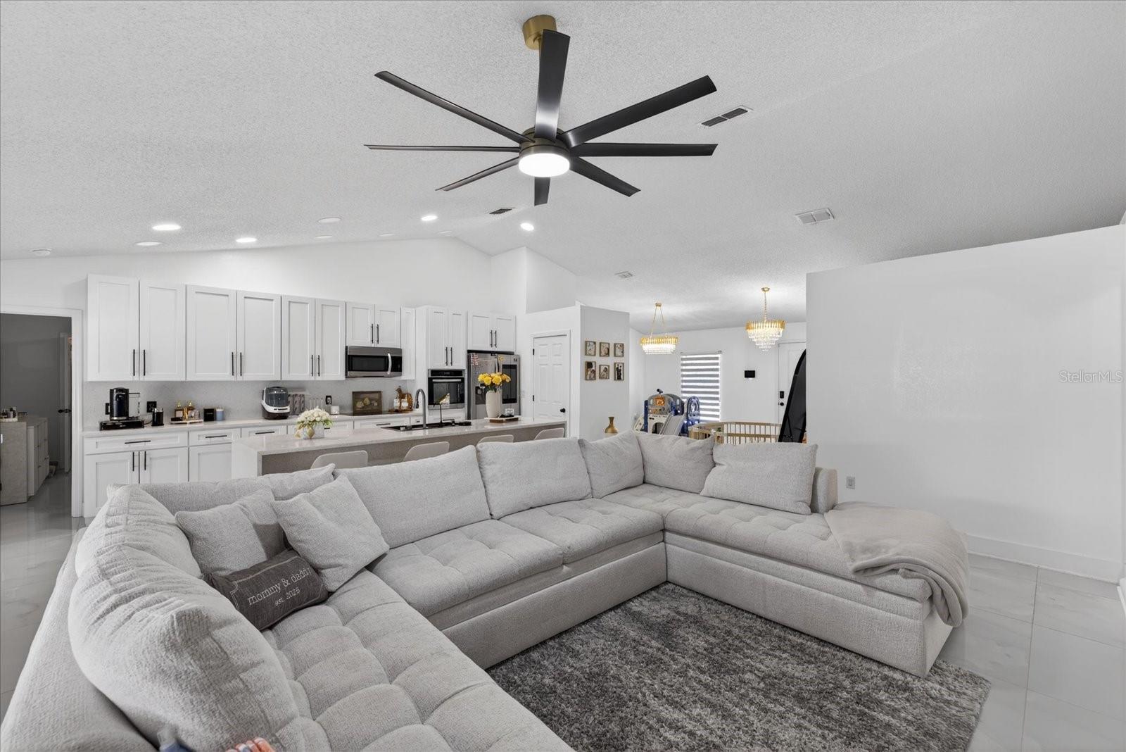 SPRING HILL - Residential