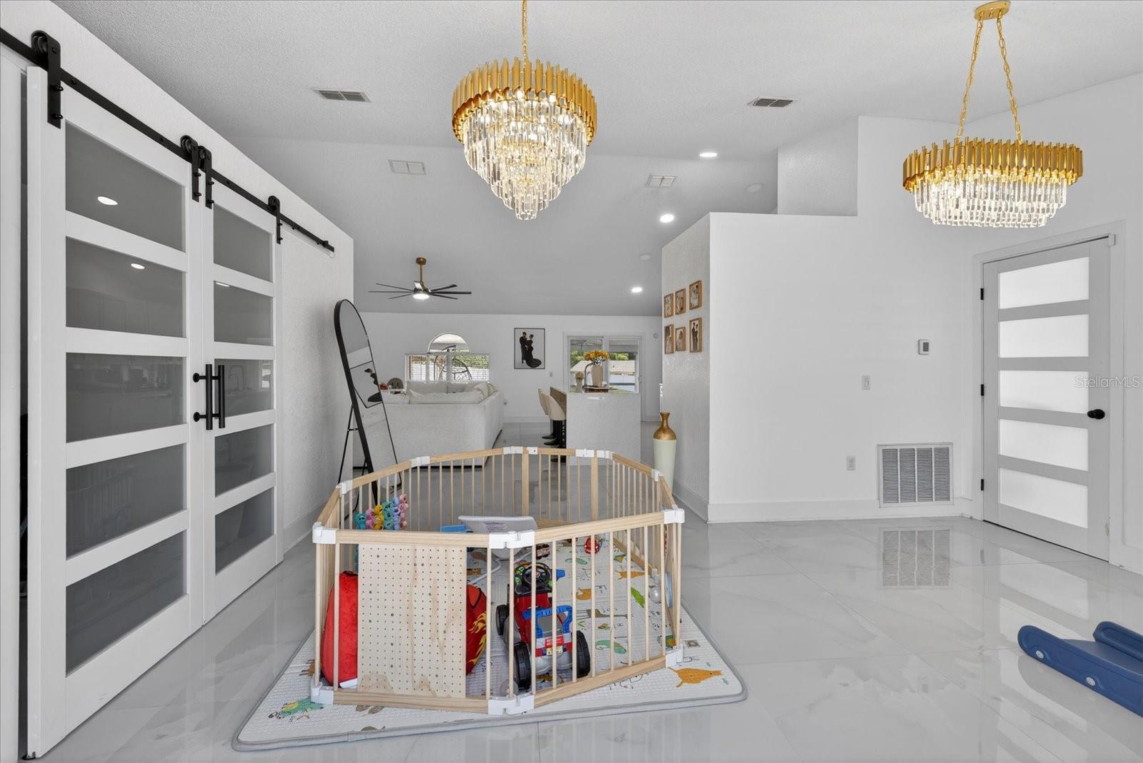 SPRING HILL - Residential