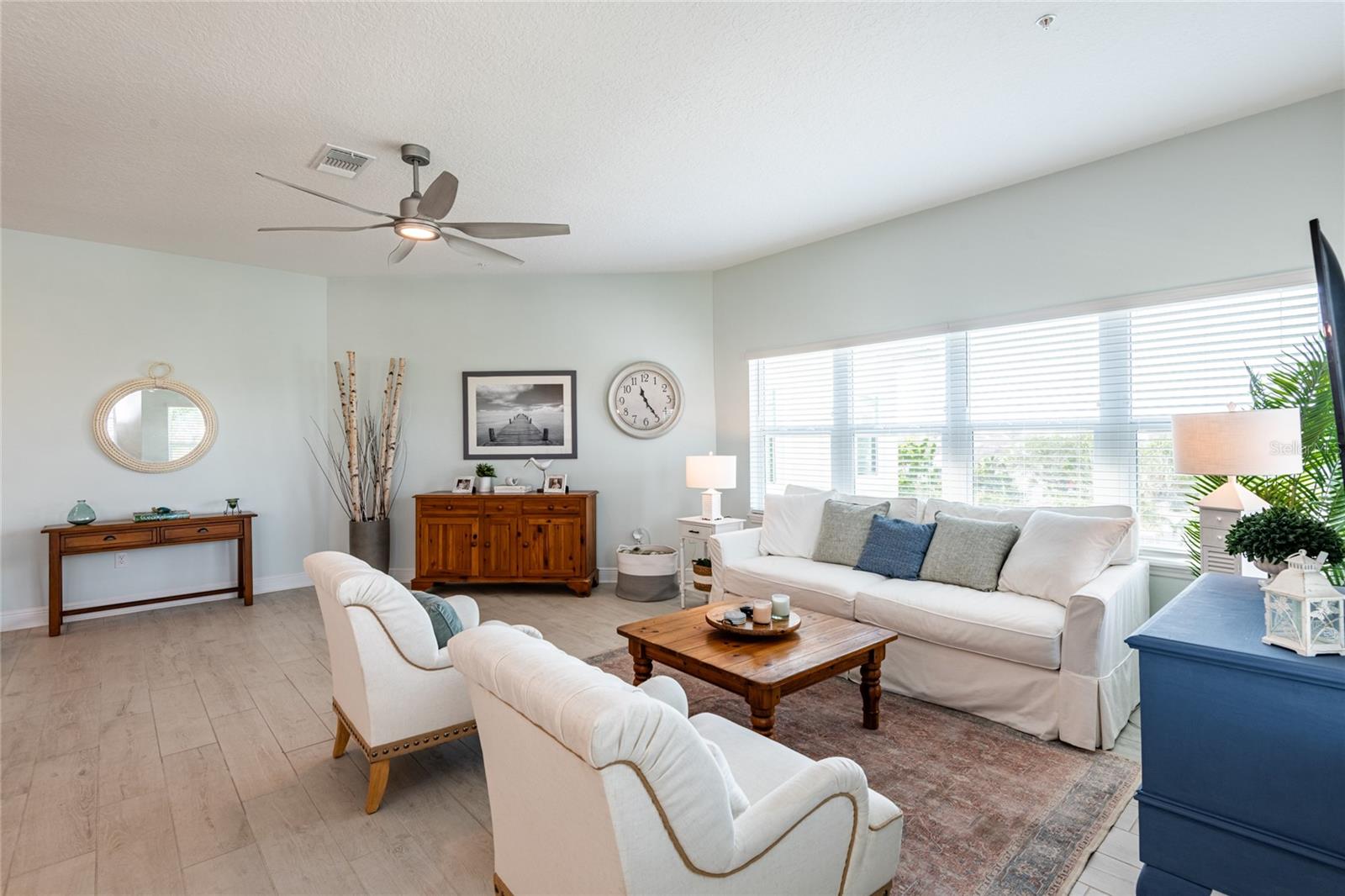 PALMA SOLA BAY CLUB - Residential