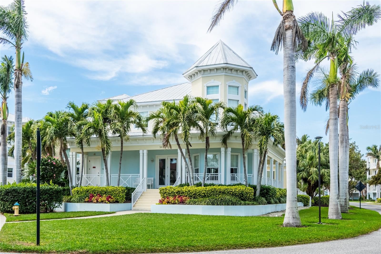 PALMA SOLA BAY CLUB - Residential
