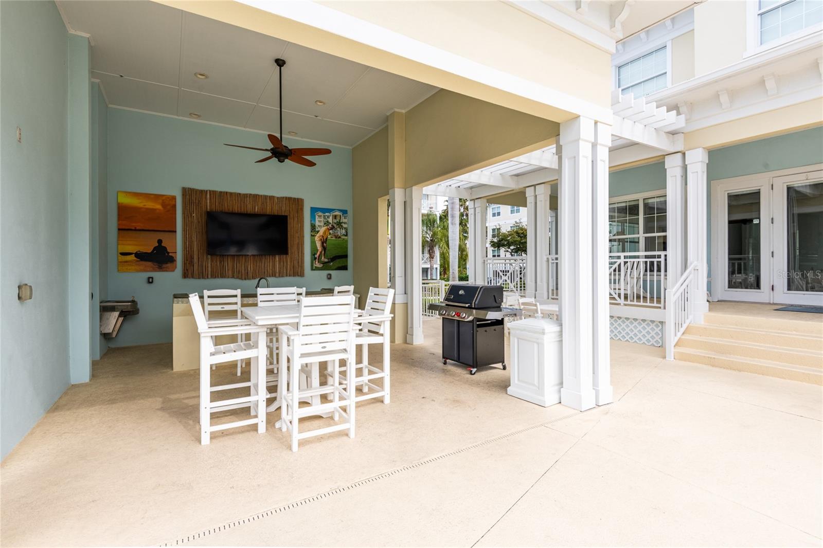 PALMA SOLA BAY CLUB - Residential