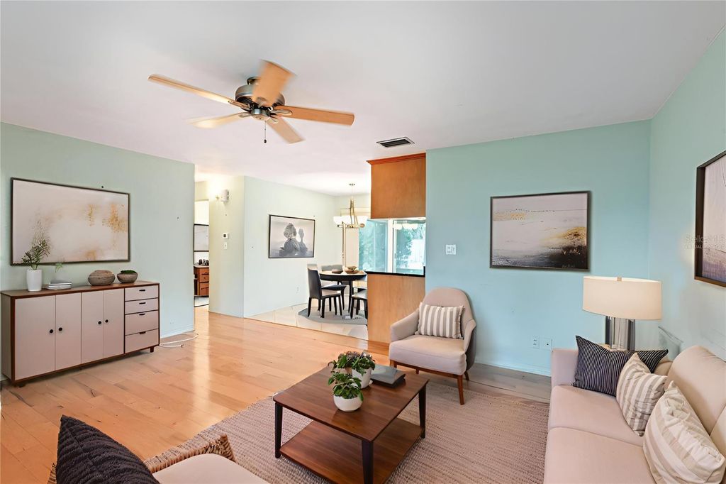Photo of 7548 117th St, Seminole, FL 33772 (MLS # TB8426017)