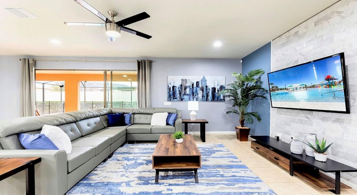 WINDSOR AT WESTSIDE PH 1 - Residential Lease