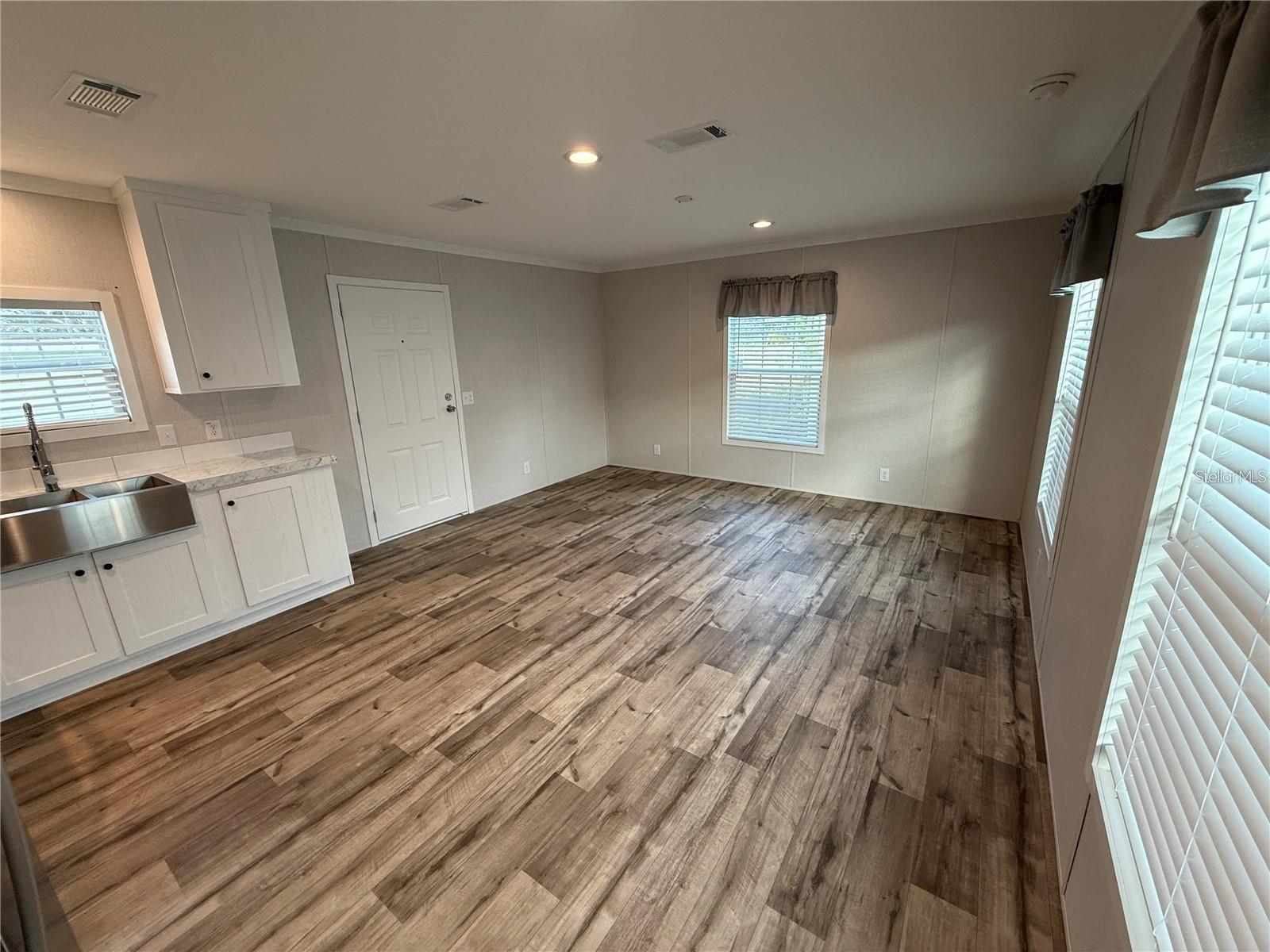 EAGLES NEST MOBILE HOME PARK UNREC - Residential