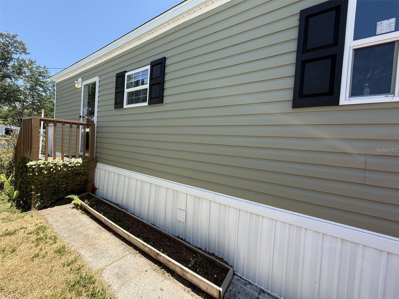 EAGLES NEST MOBILE HOME PARK UNREC - Residential