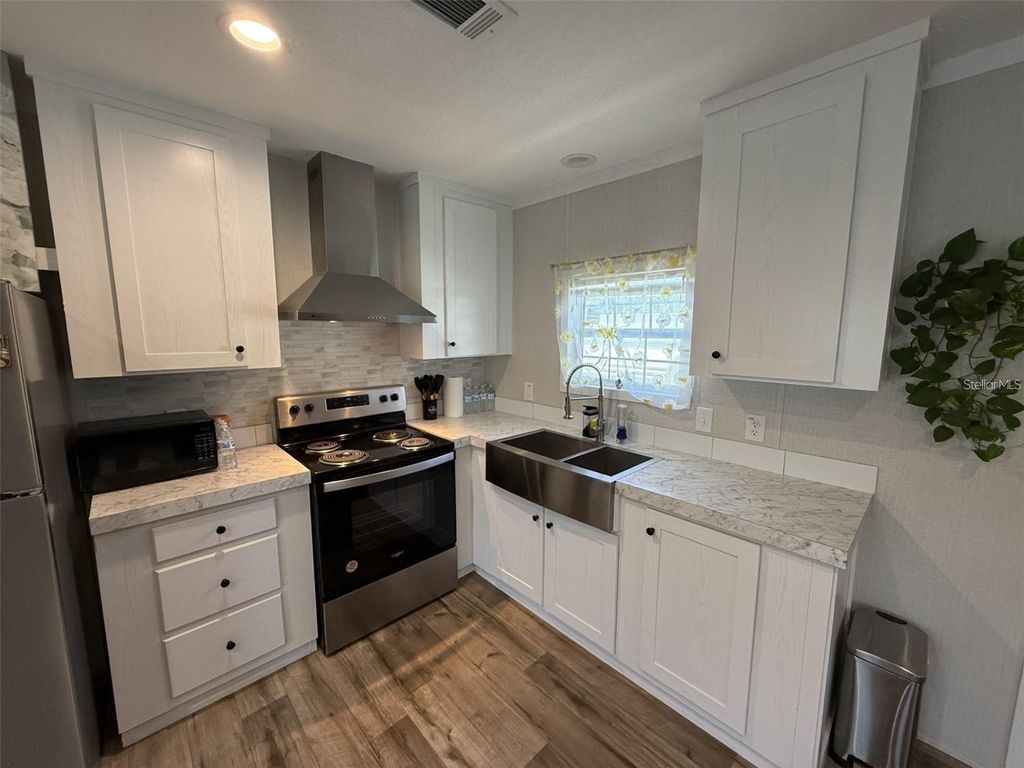 Photo of 7801 34th Avenue N #30, St Petersburg, FL 33710 (MLS # TB8496537)