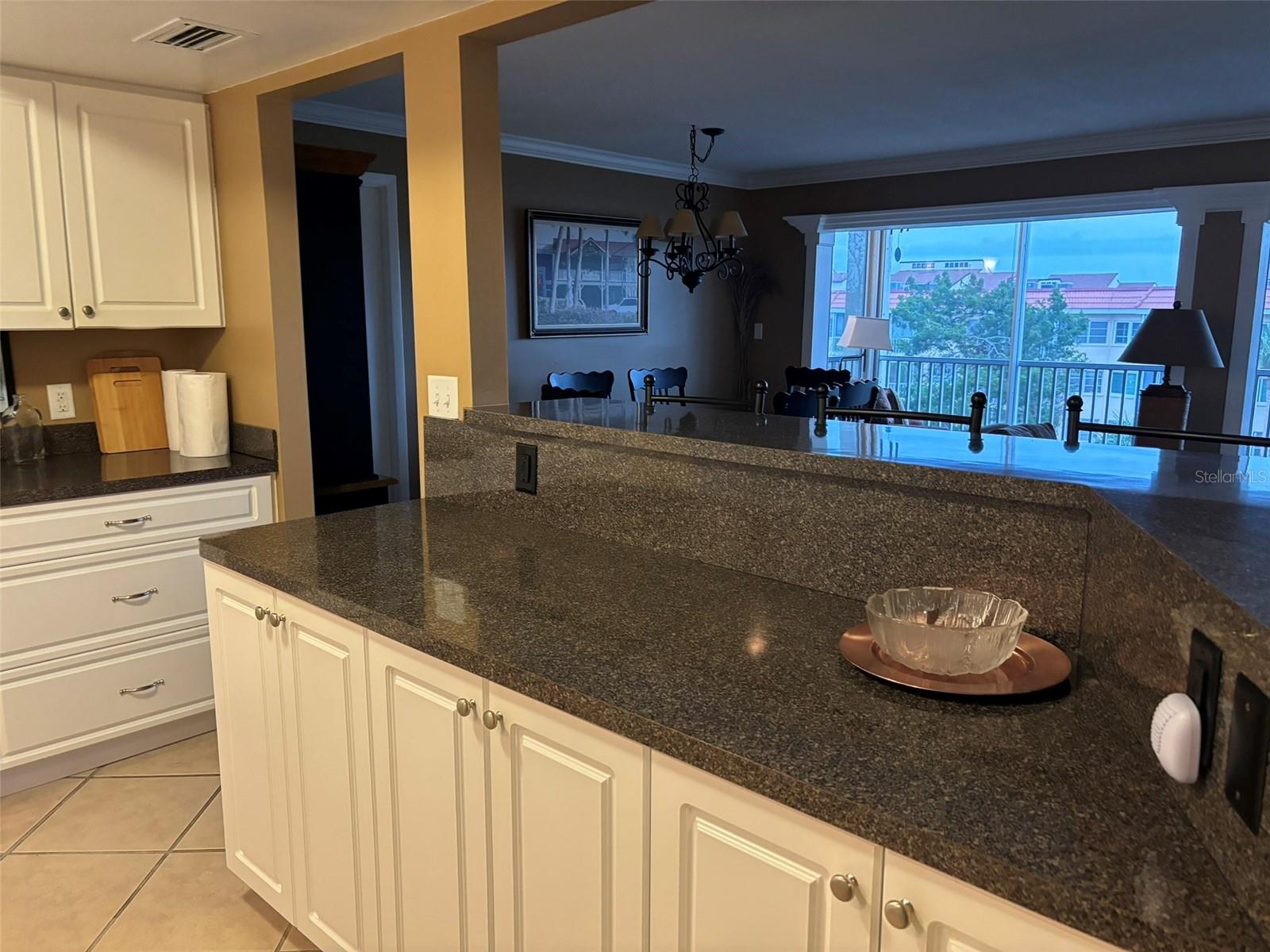 SIESTA HARBOR III - Residential