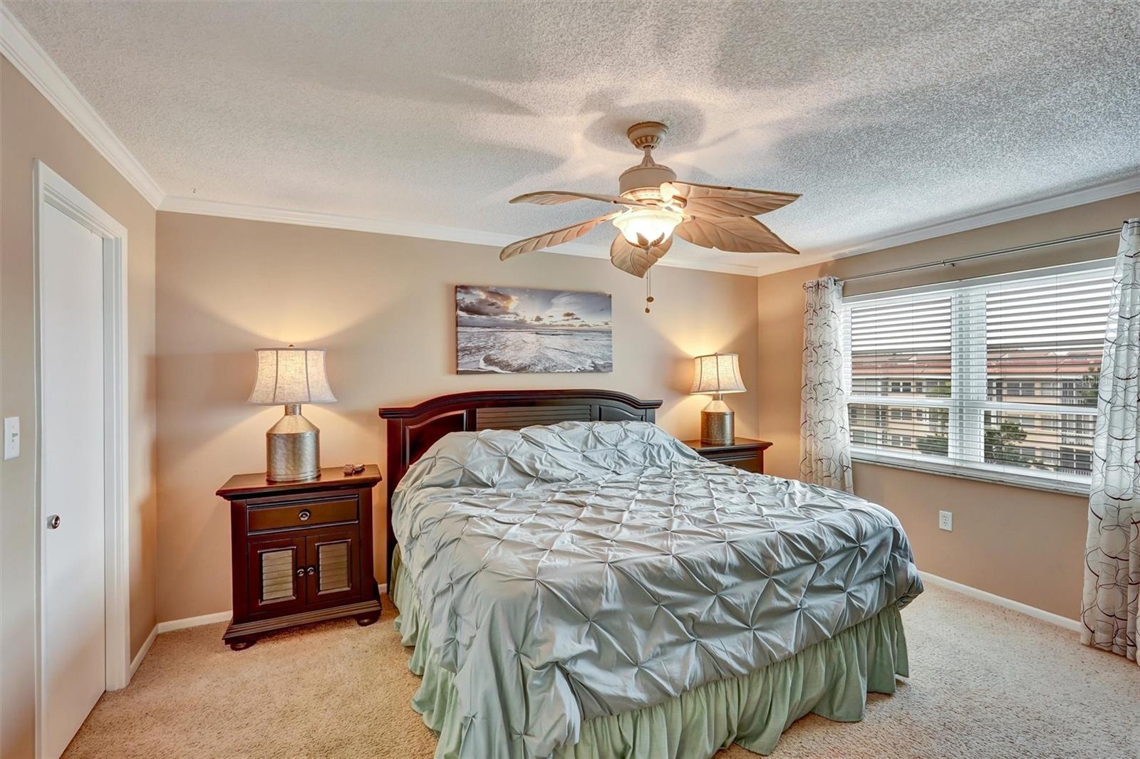 SIESTA HARBOR III - Residential