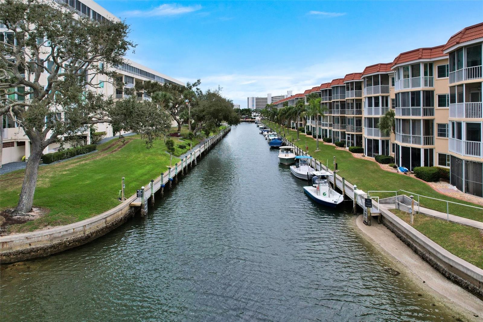 SIESTA HARBOR III - Residential