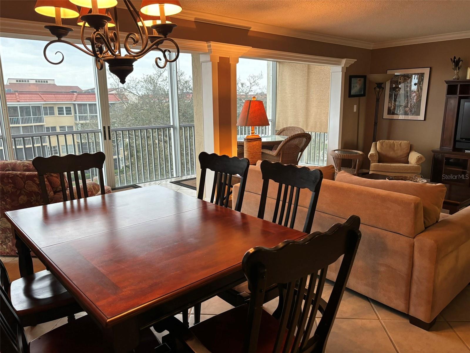 SIESTA HARBOR III - Residential