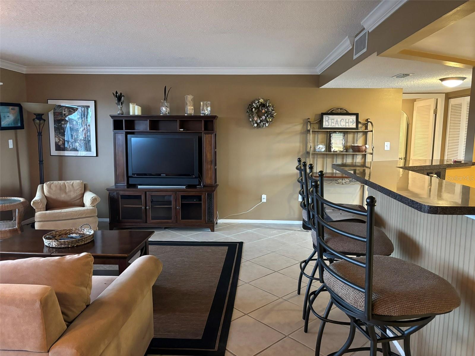 SIESTA HARBOR III - Residential