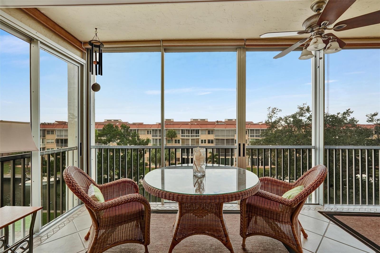 SIESTA HARBOR III - Residential