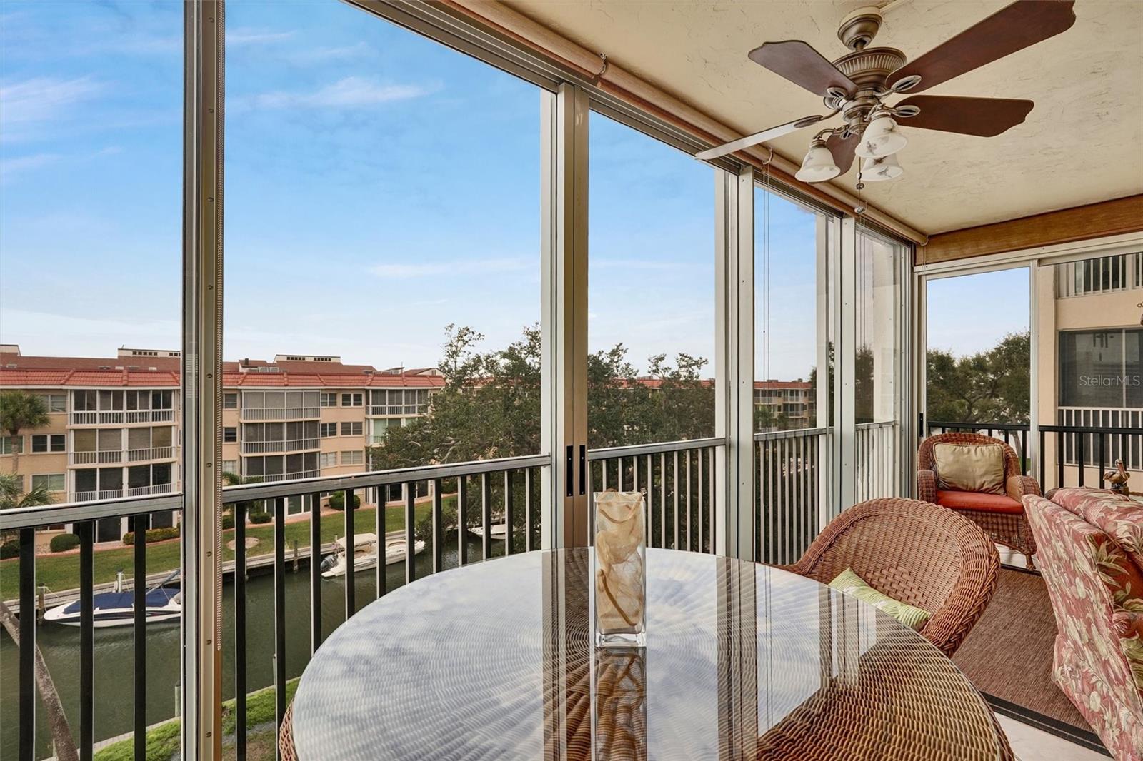 SIESTA HARBOR III - Residential