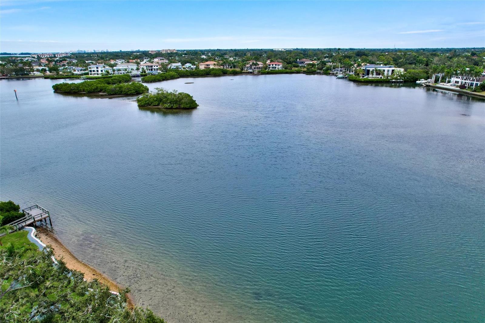 SIESTA HARBOR III - Residential