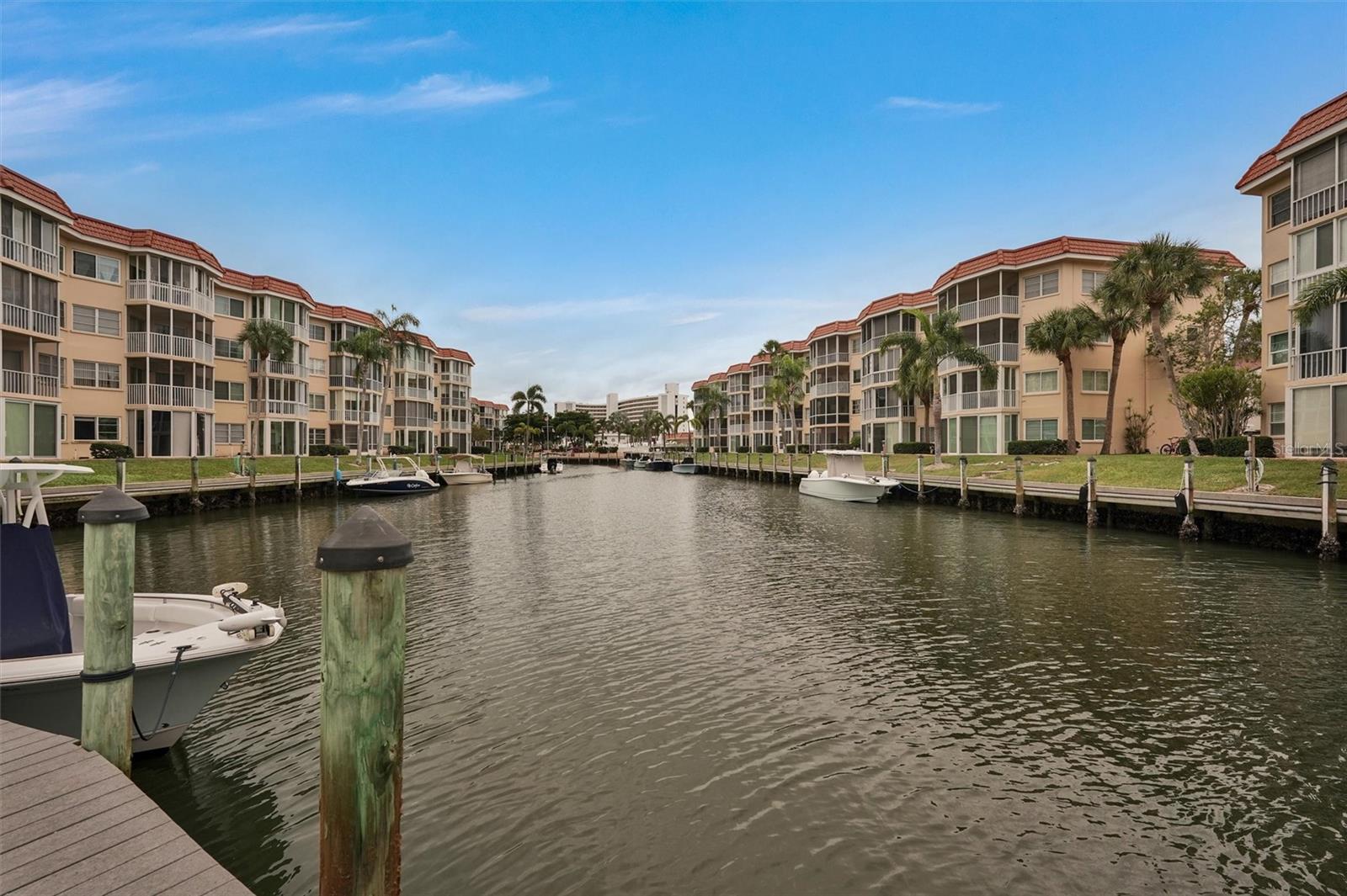 SIESTA HARBOR III - Residential