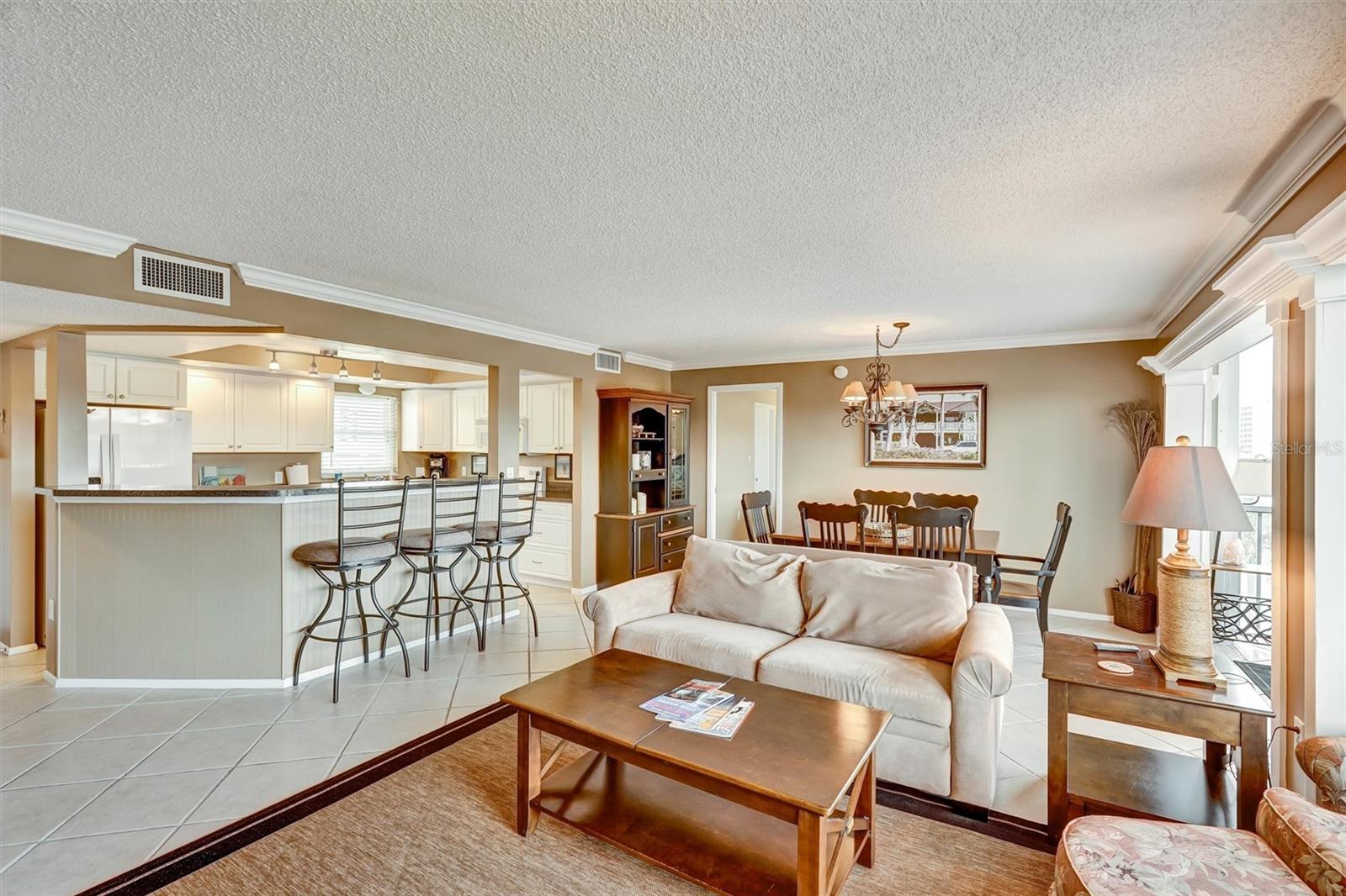 SIESTA HARBOR III - Residential