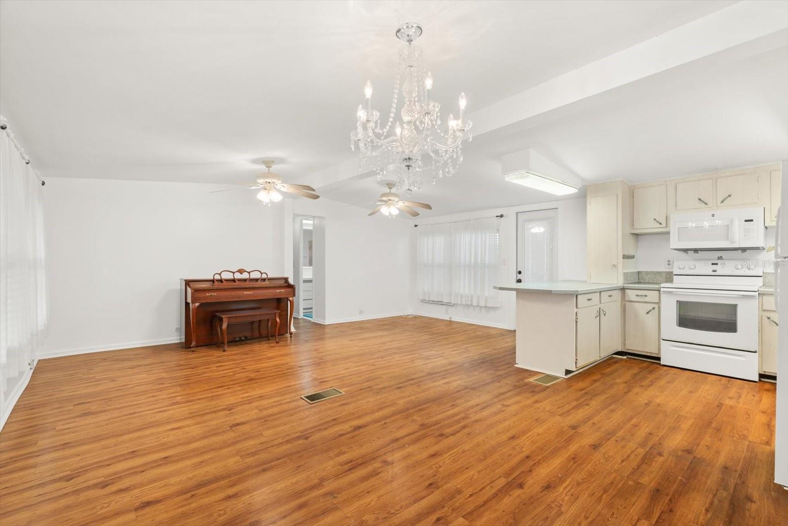 GOLF LAKES RESIDENTS CO-OP - Residential