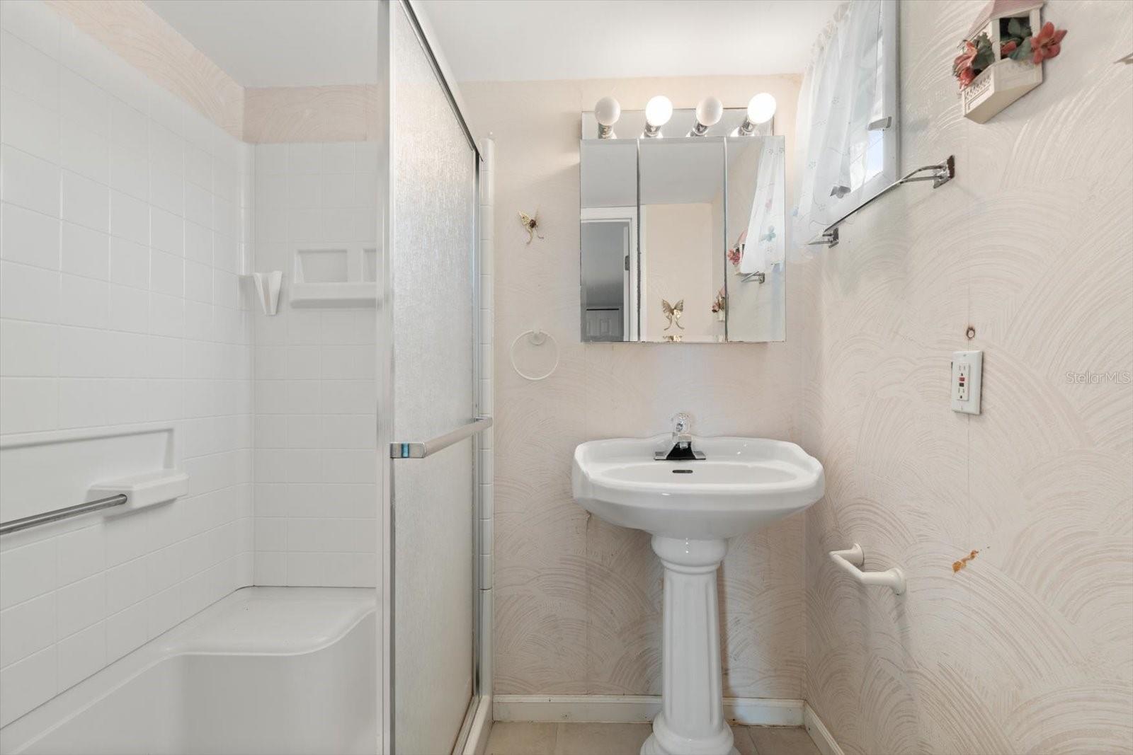 GOLF LAKES RESIDENTS CO-OP - Residential