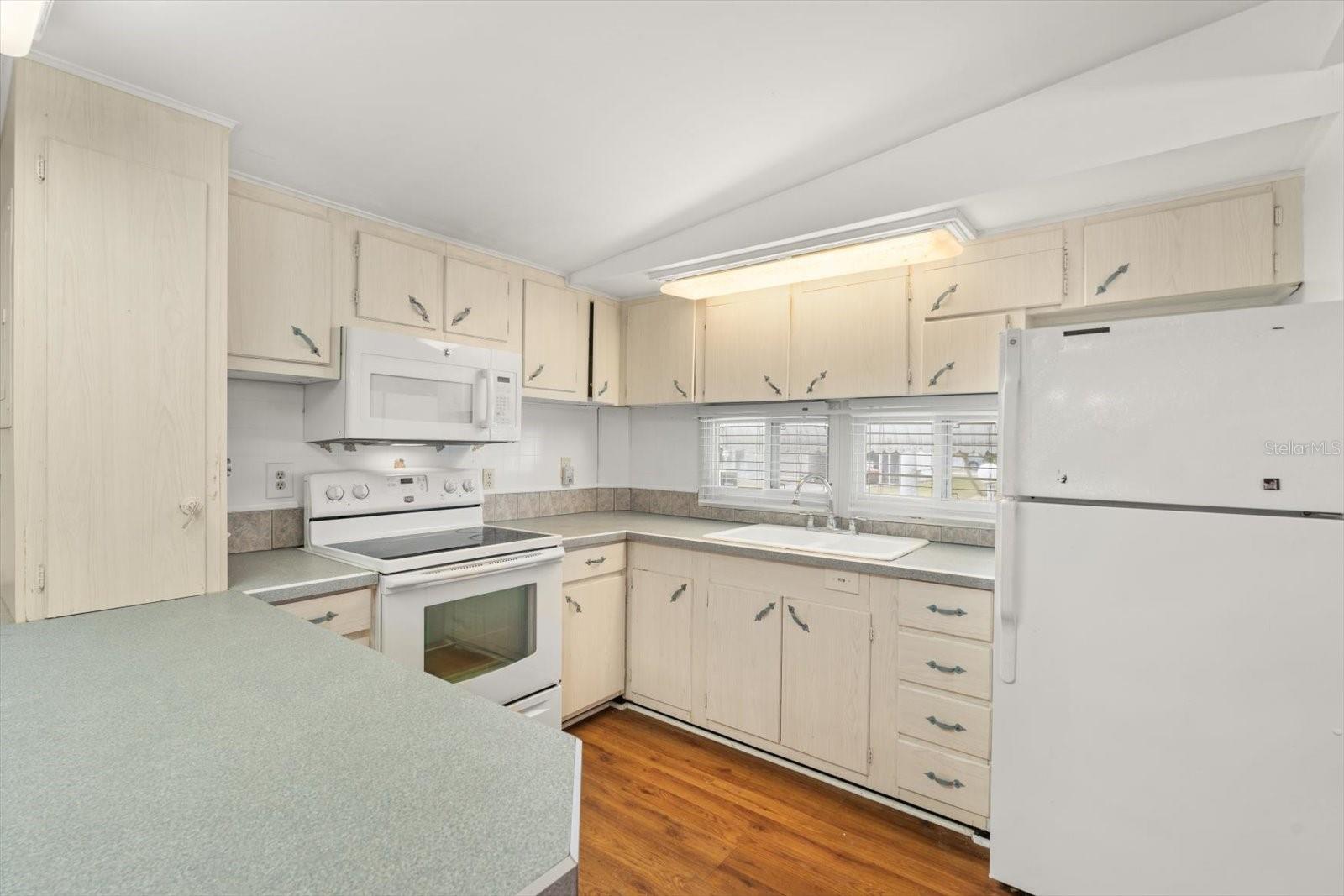 GOLF LAKES RESIDENTS CO-OP - Residential